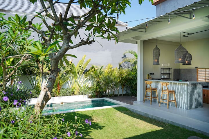 Charming Two-Bedroom Villa in the Heart of Bali’s Trendiest Area
