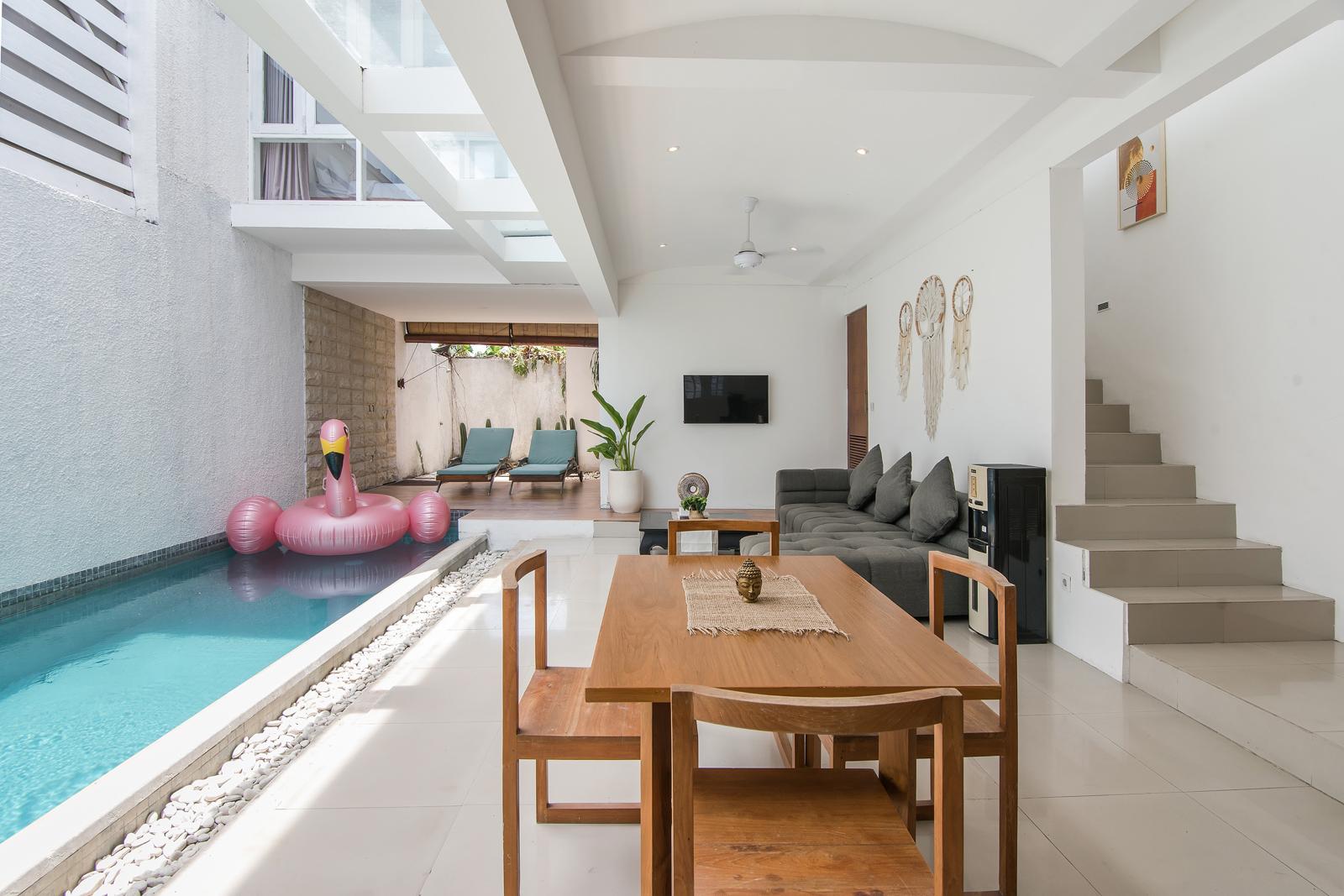 Elegant Modern Villa with 2 Bedrooms in Central Seminyak