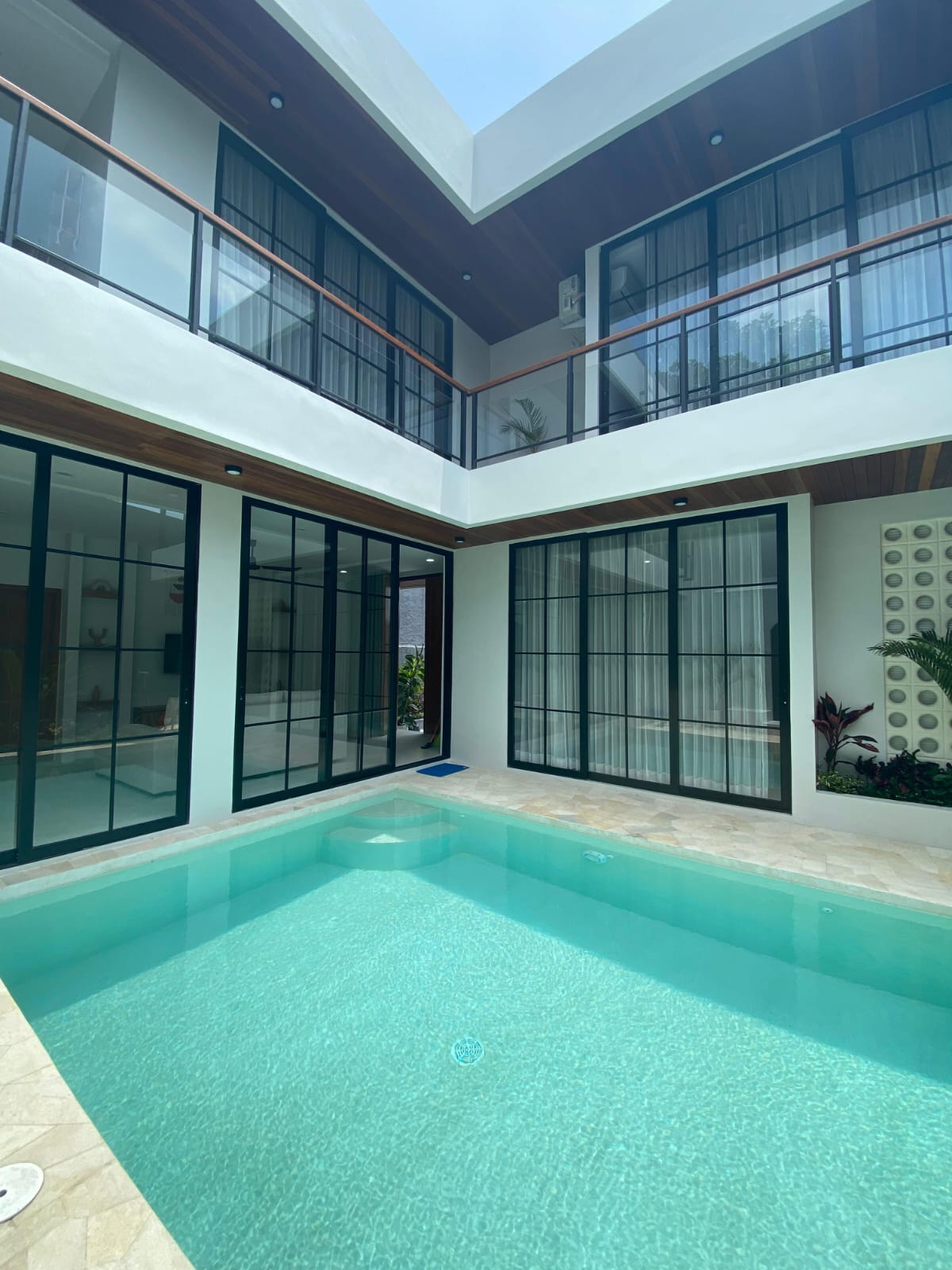 Elegant 3-Bedroom Modern Villa with Mediterranean Touch in Pererenan