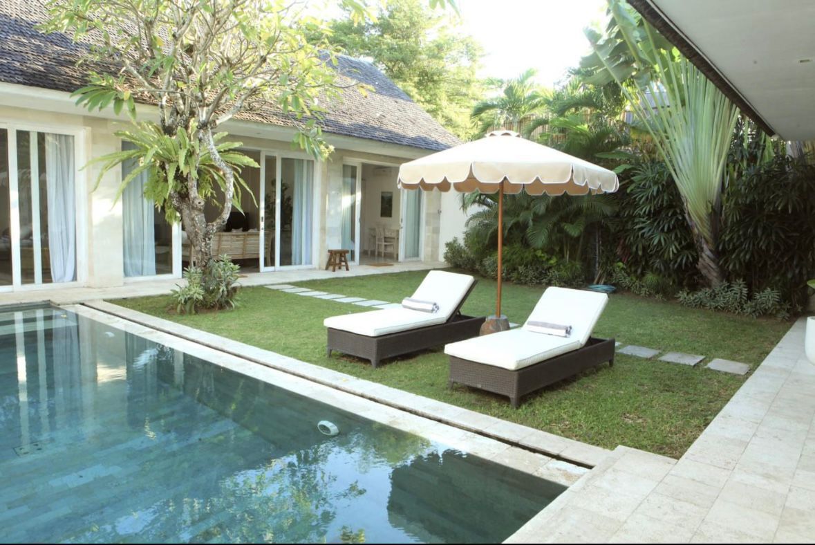 Chic 4-Bedroom Getaway in Berawa – Where Comfort Meets Coastal Charm