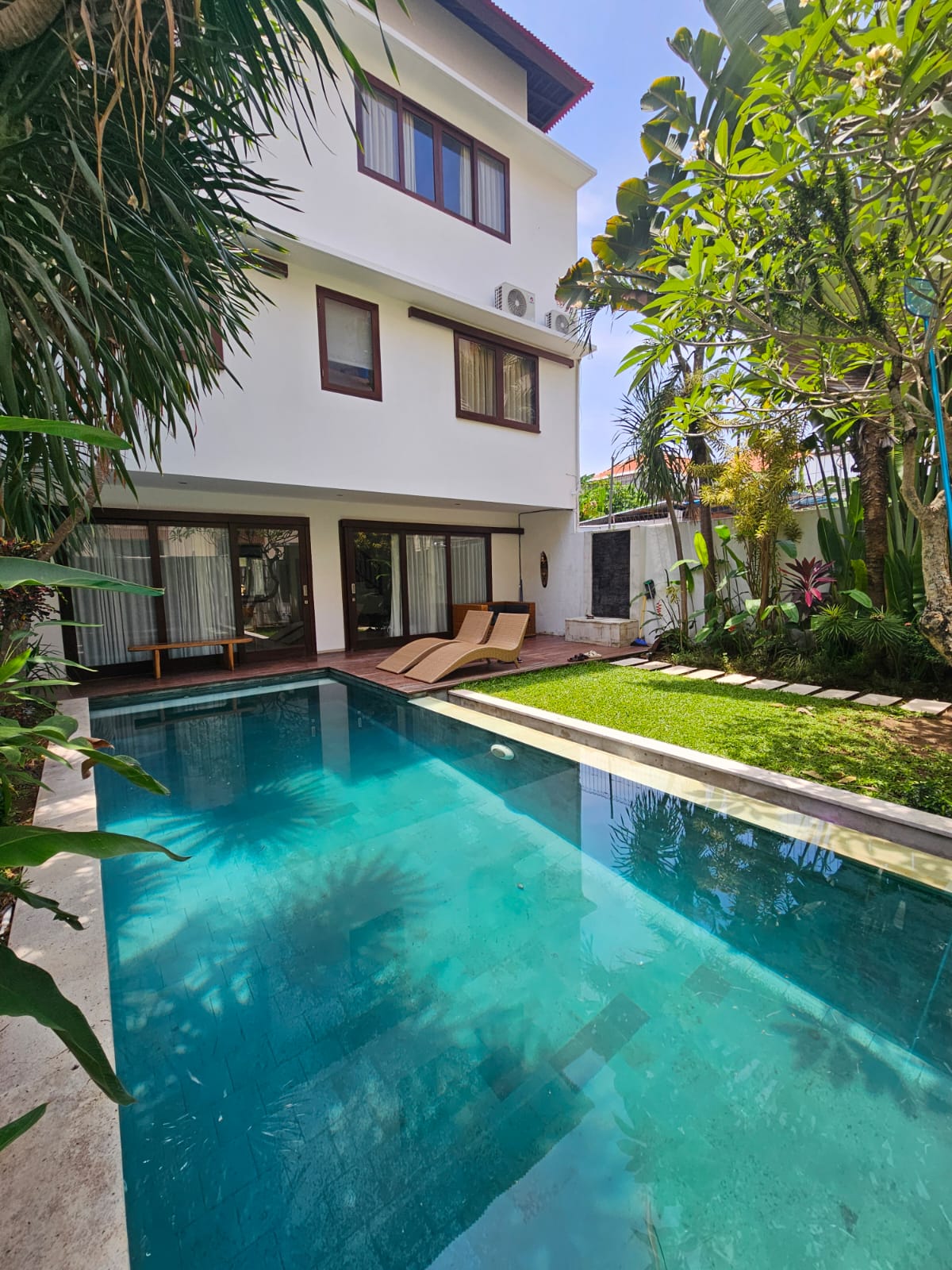 Stylish 3BR Villa in the Heart of Batu Bolong, Canggu