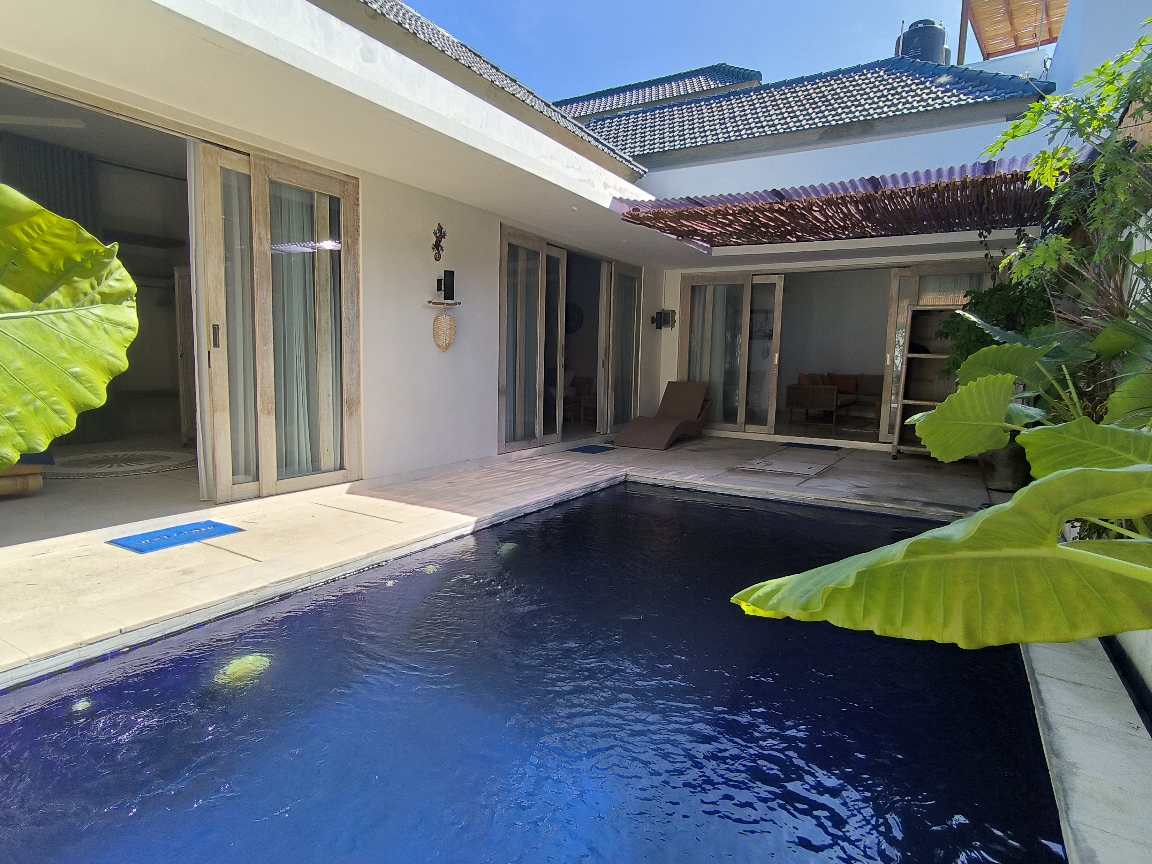 Charming 2-Bedroom Villa in a Quiet Residential Area